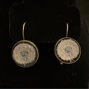 **5 pairs for $20 mix and match!**QUIRKY! Copper earrings with dandelion middle